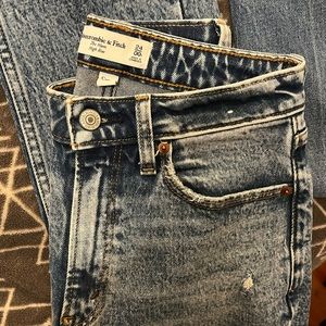Abercrombie curve love mom jeans